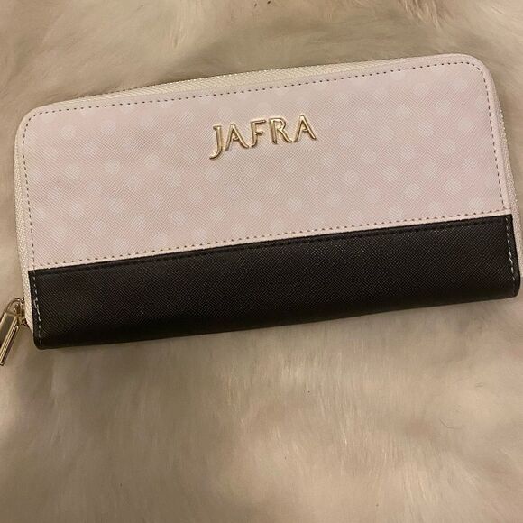 [jafra] VIP wallet BNWT  #9 - Picture 1 of 7